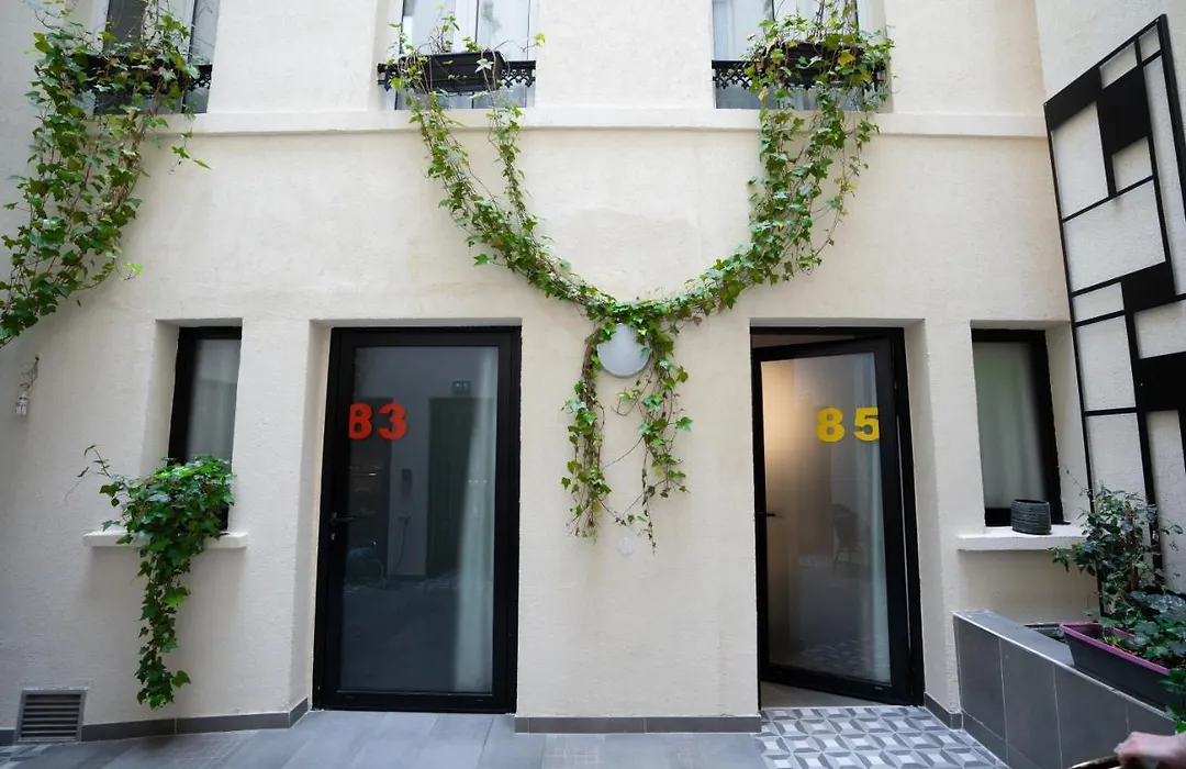 Hôtel Du Mont Dore Batignolles-1