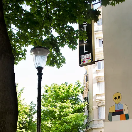 Hôtel Du Mont Dore Batignolles-3